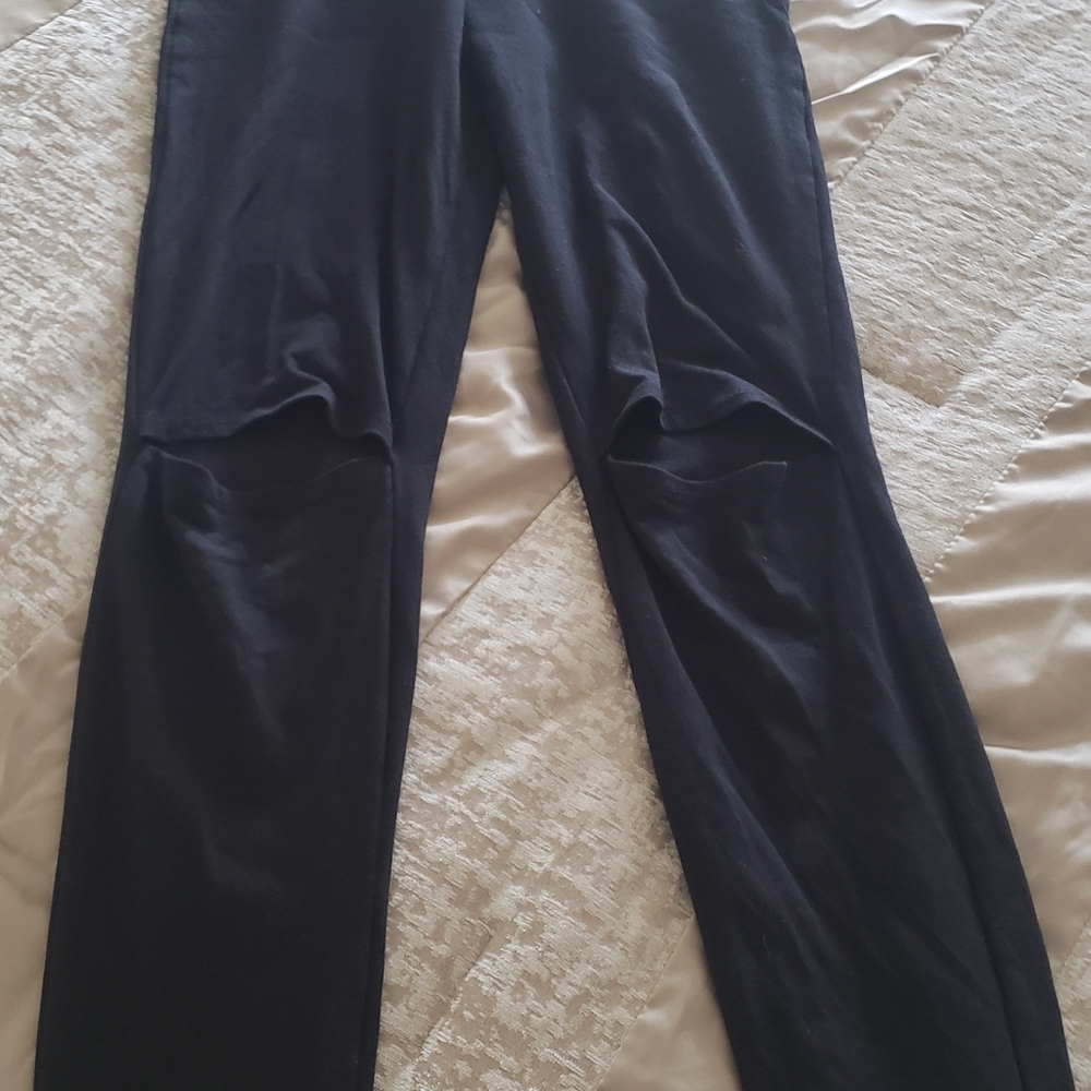 Slit knee leggings